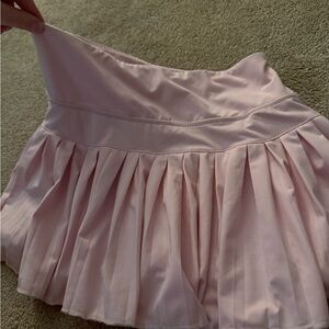 Elegant Light Pink Pleated Mini Skirt